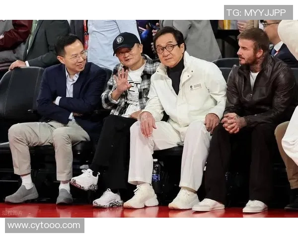 成龙马云贝克汉姆齐聚NBA中国赛郎朗妻子为曾凡博加油助威